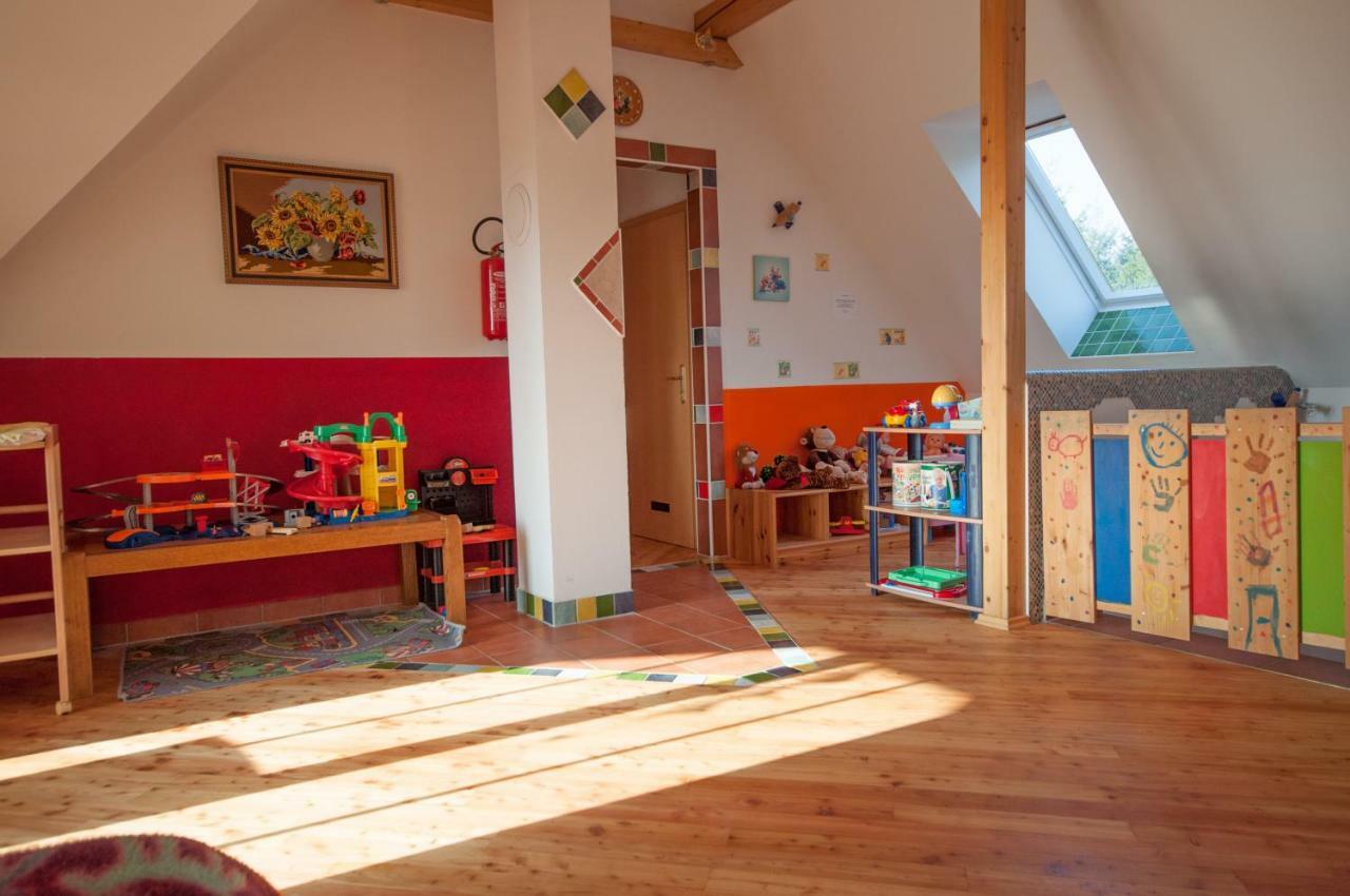 Arkadenhof Flasch Worterberg Bagian luar foto